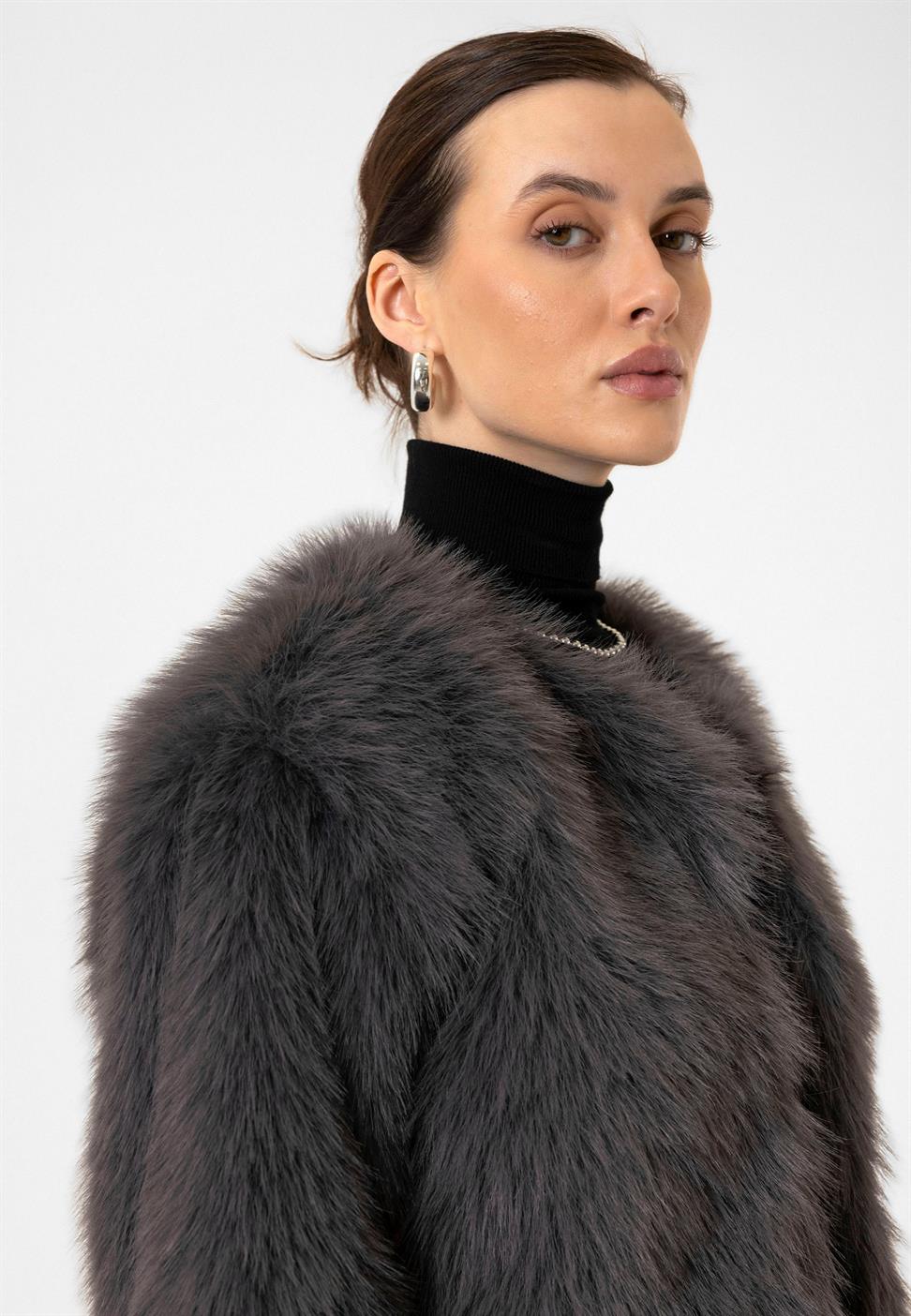 Antioch Gri Kadın Suni Kürk Crop Ceket