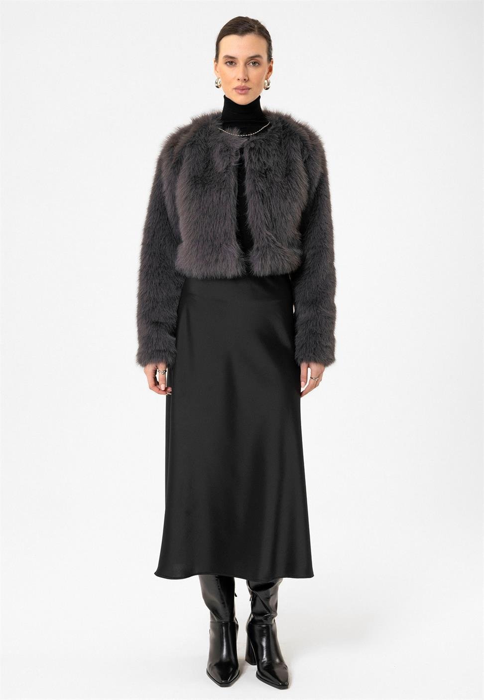 Antioch Gri Kadın Suni Kürk Crop Ceket