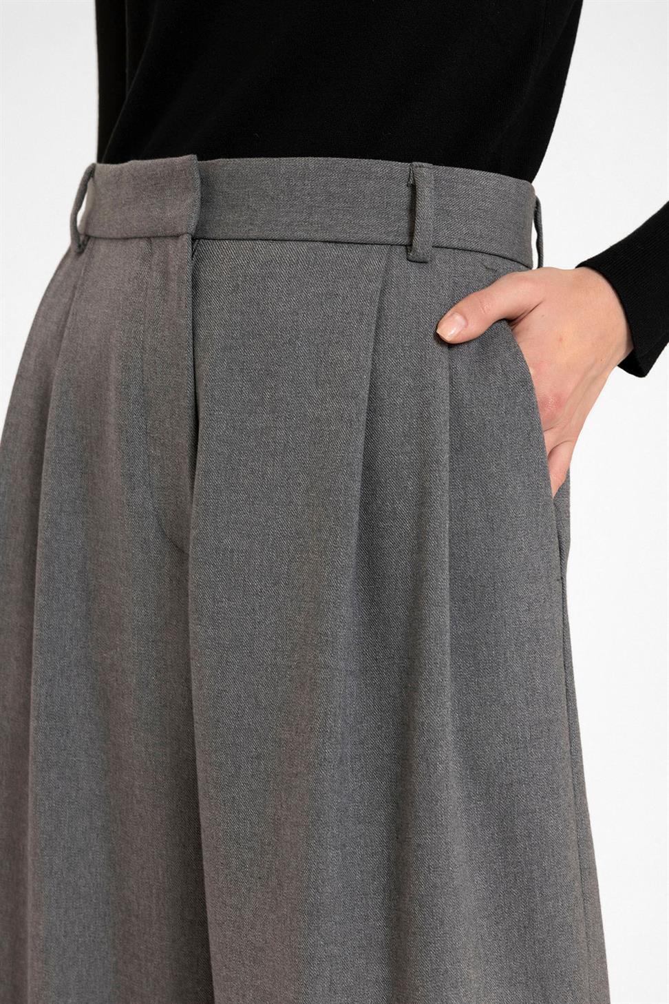 Antioch Gri Kadın Yüksek Bel Pens Detaylı Straight Fit Pantolon