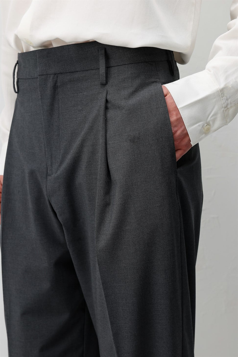 Antioch Gri Relaxed Fit Pileli Erkek Pantolon