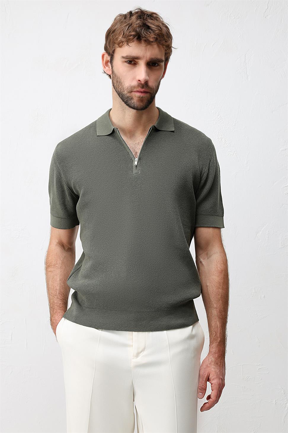 Comfort Slim Zippered Mens Knit T-Shirt