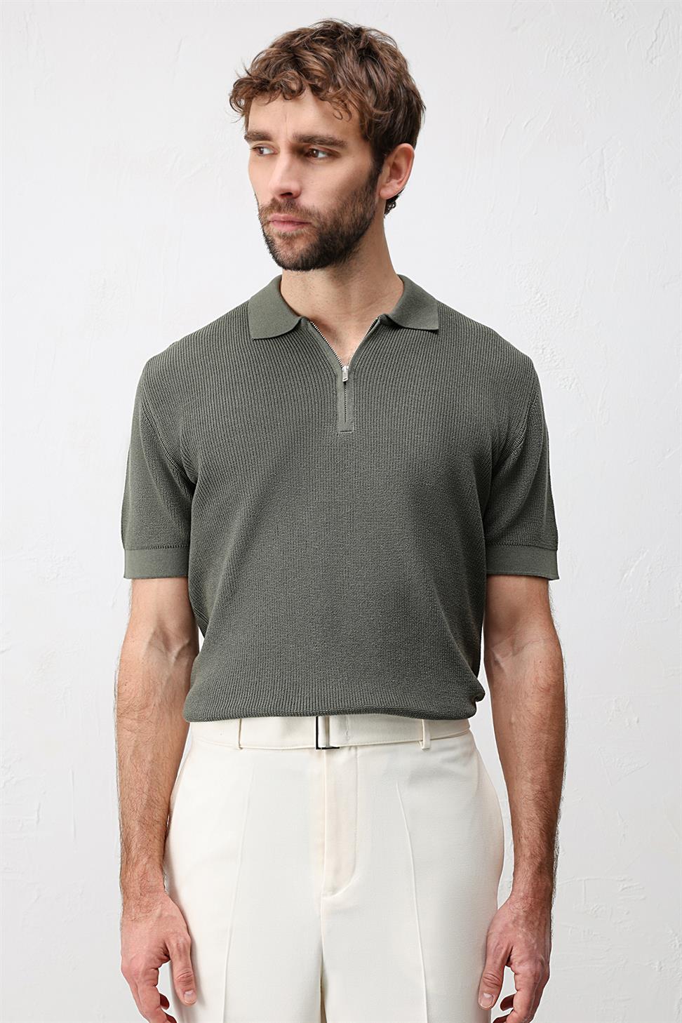 Comfort Slim Zippered Mens Knit T-Shirt