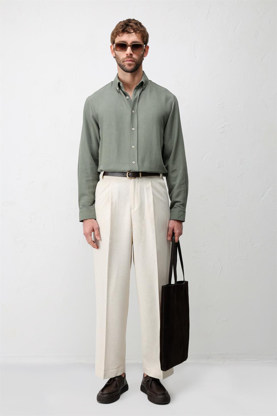 Relaxed Fit Mens Shirt with Linen Blend