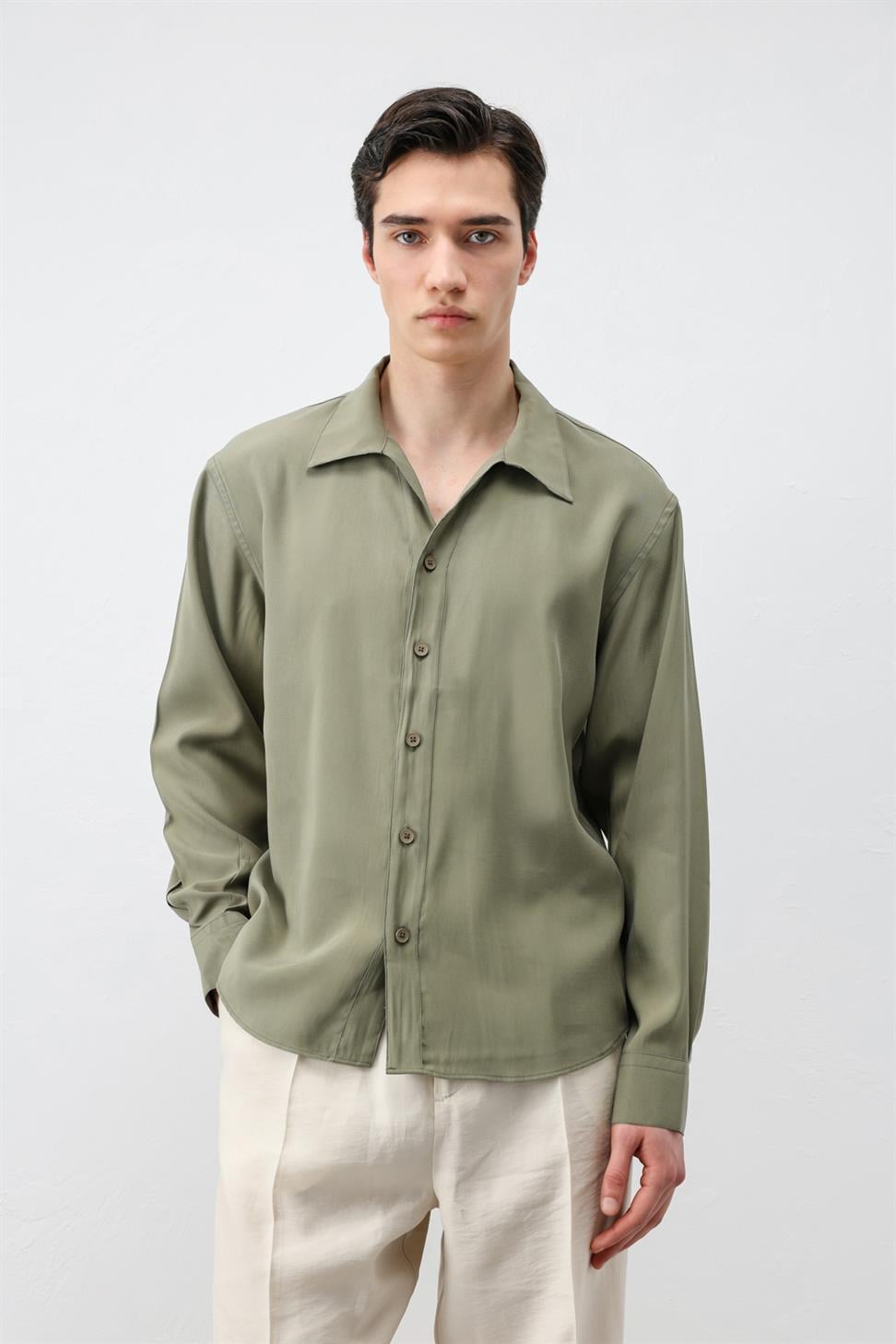 قميص رجالي مريح