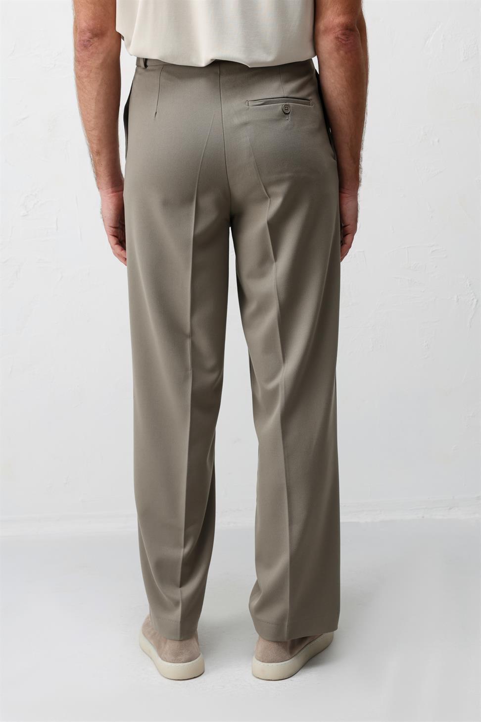 Relaxed Fit Belted Mens Pants