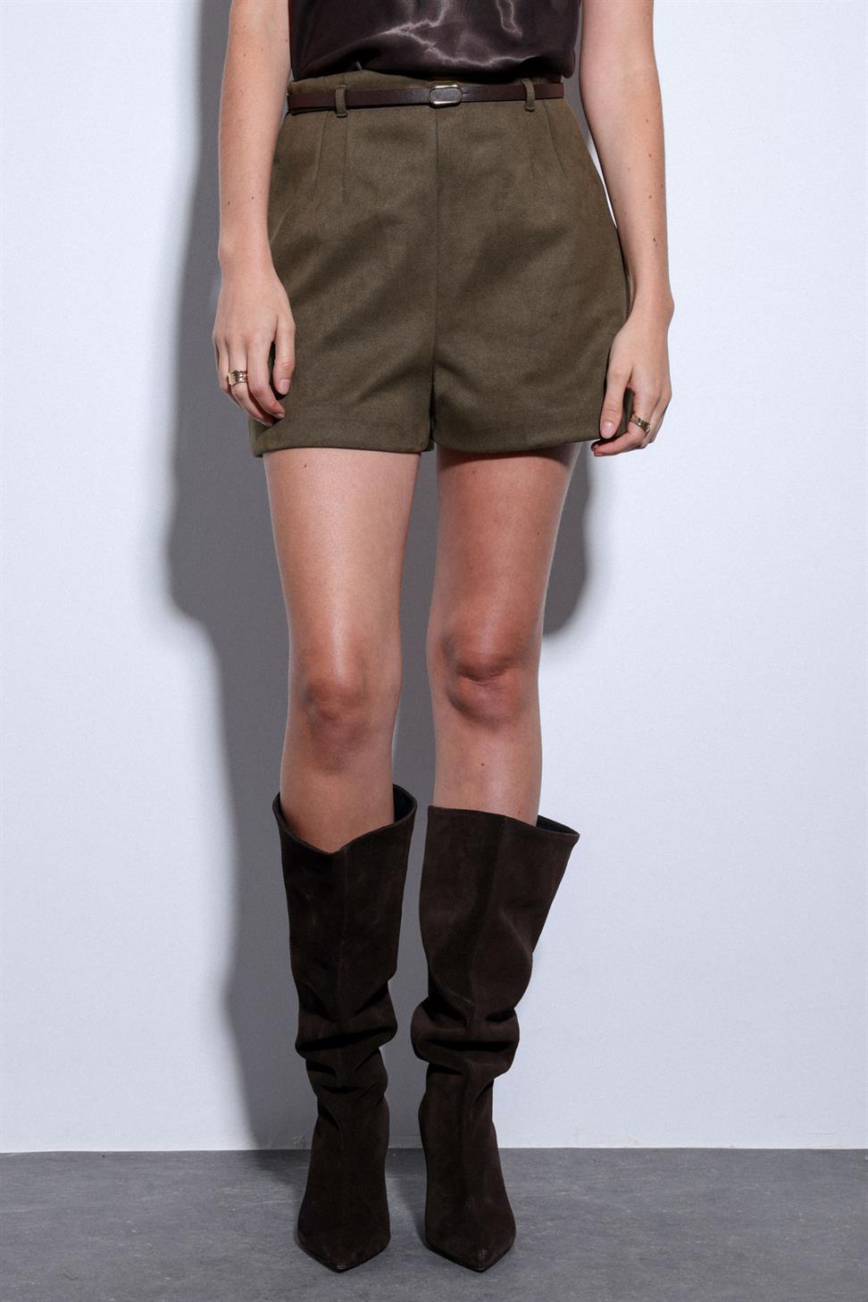 Antioch Haki Süet Görünümlü Pileli Kadın Şort