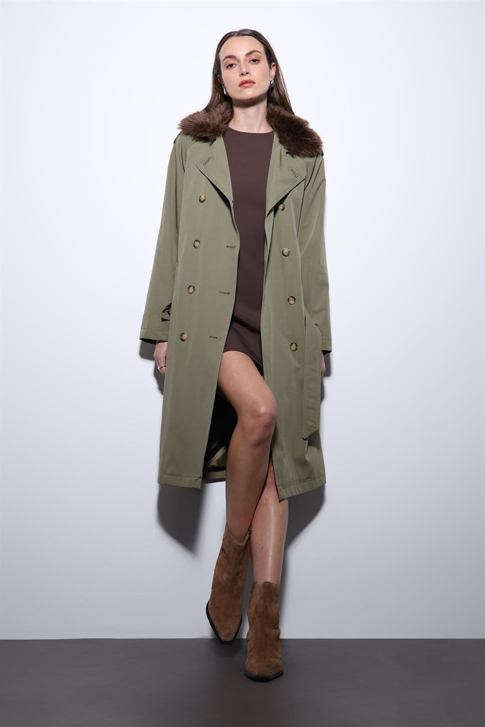 Antioch Haki Suni Kürklü Yaka Kadın Trençkot