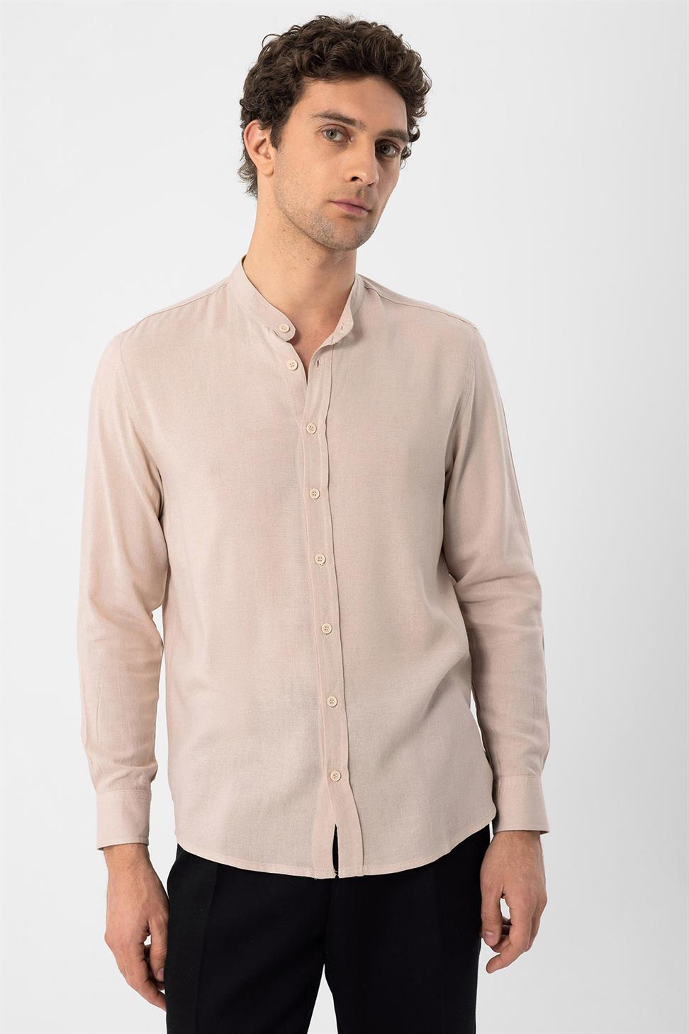 قميص رجالي بياقة القاضي