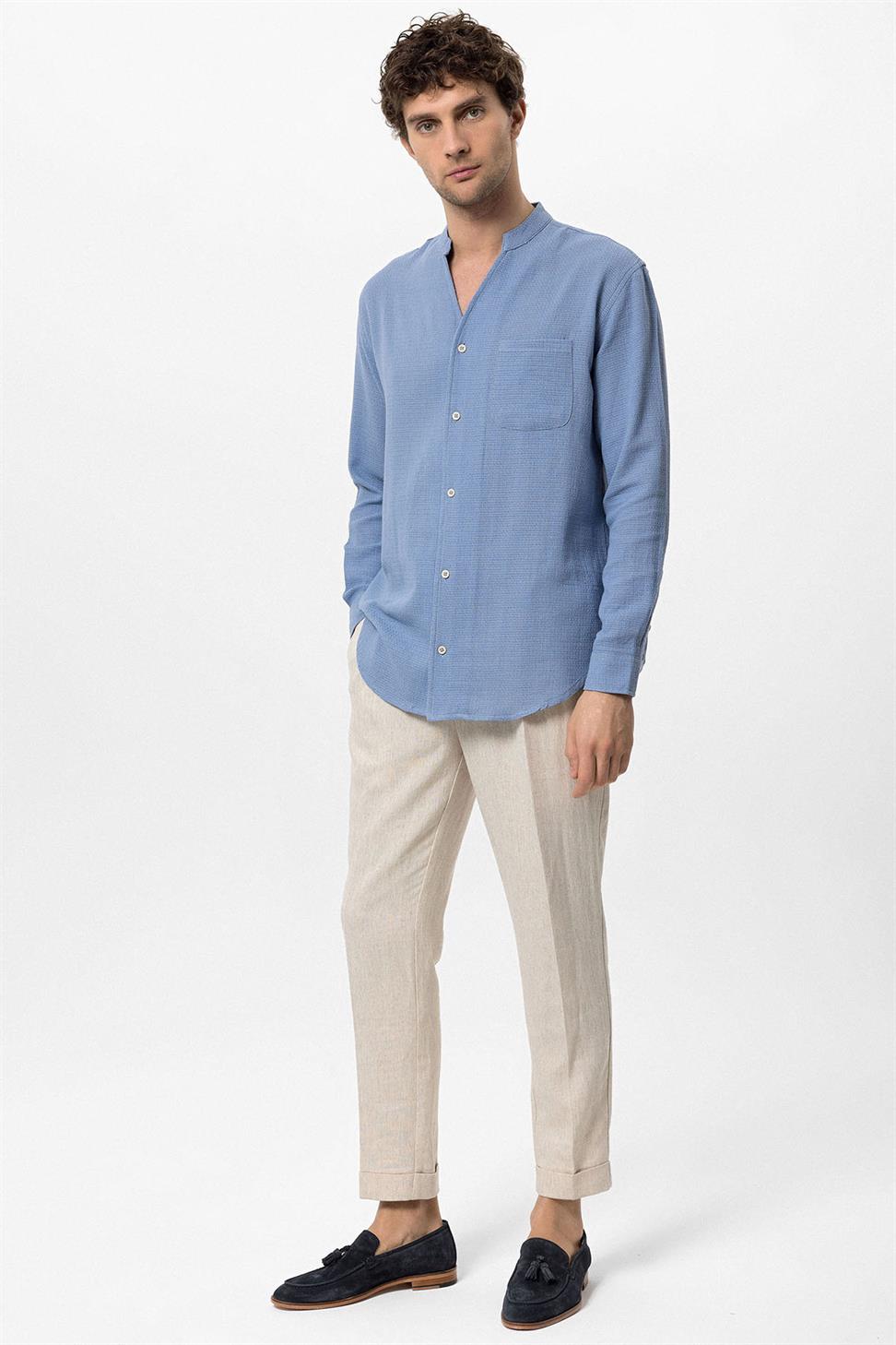 قميص رجالي محبوك بياقة القاضي