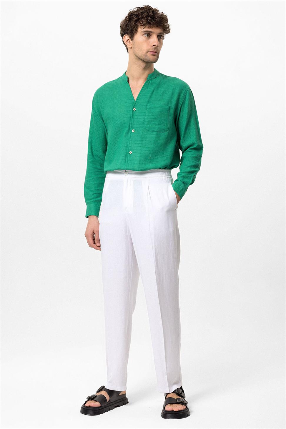 قميص رجالي محبوك بياقة القاضي