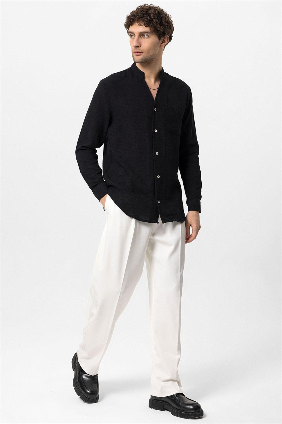 قميص رجالي محبوك بياقة القاضي