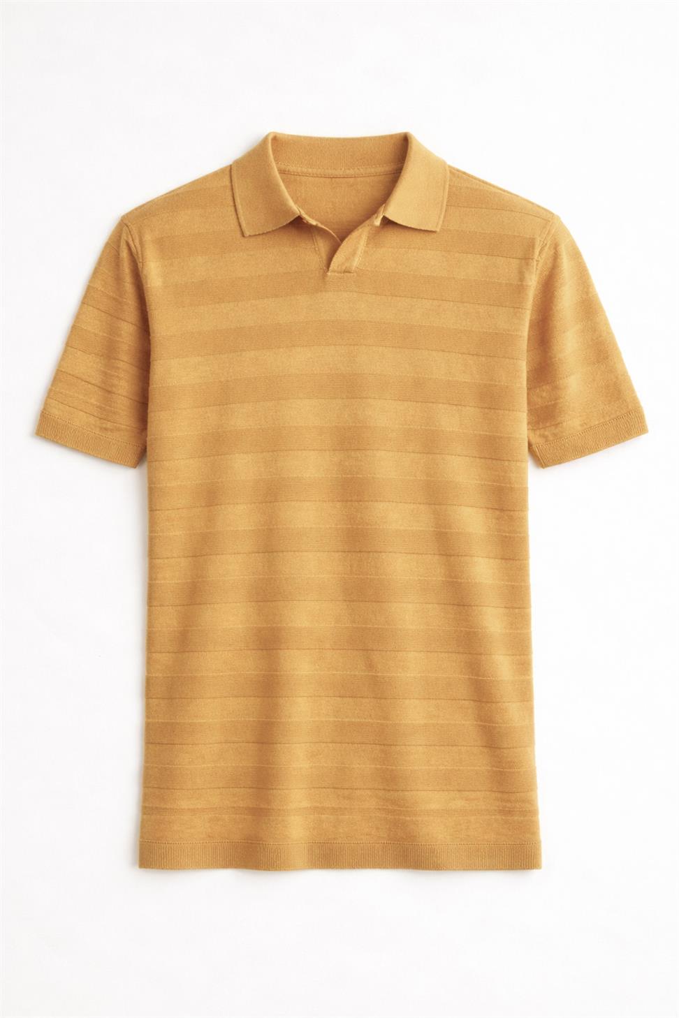 تي شيرت تريكو منقوش بياقة بولو مخططة