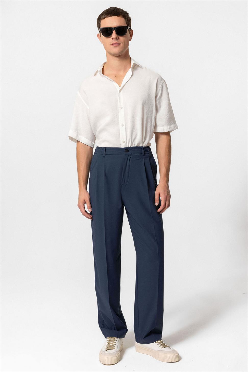 مرونة الخصر ارتفاع الخصر السراويل الرجال مطوي