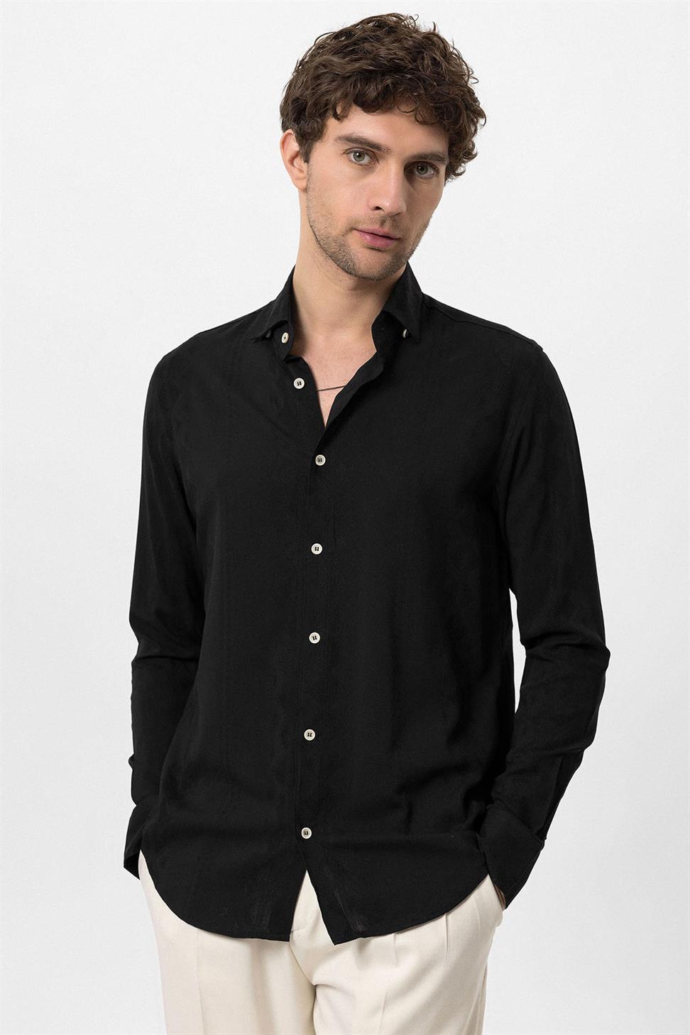 قميص رجالي مطرز