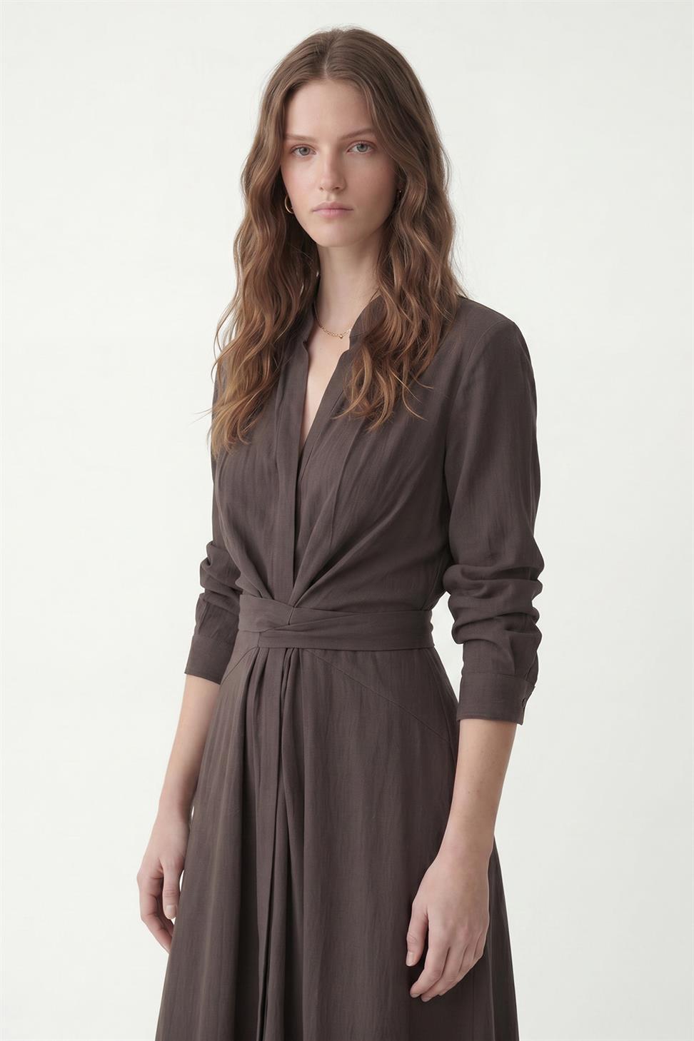 فستان نسائي بحزام من 100% ليوسيل