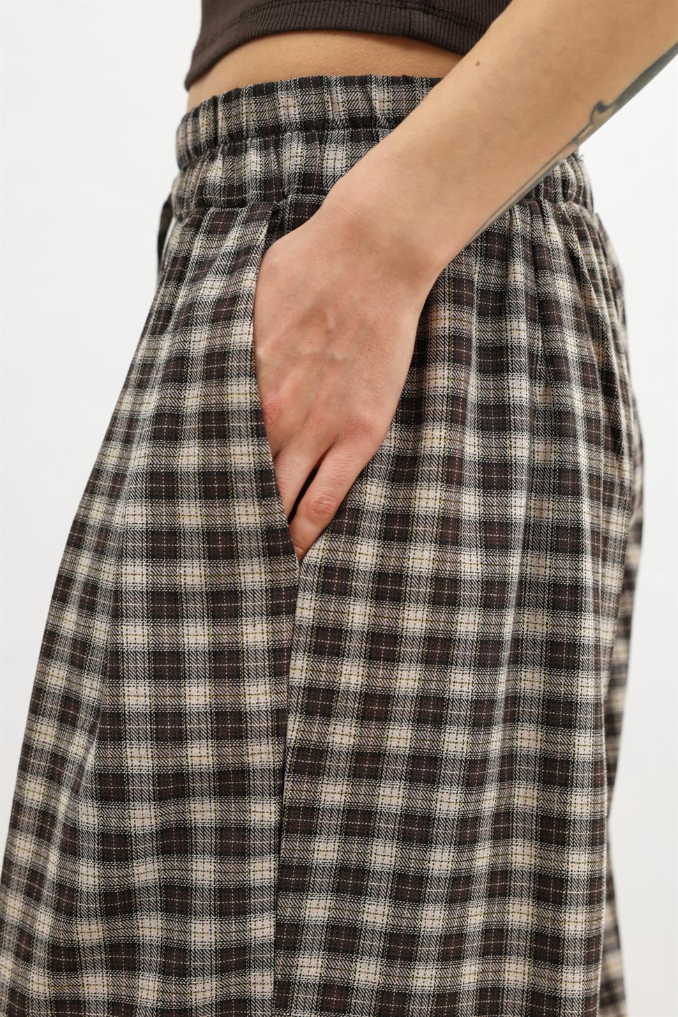 بنطلون نسائي بنقشة إيكو مع أرجل قابلة للتعديل