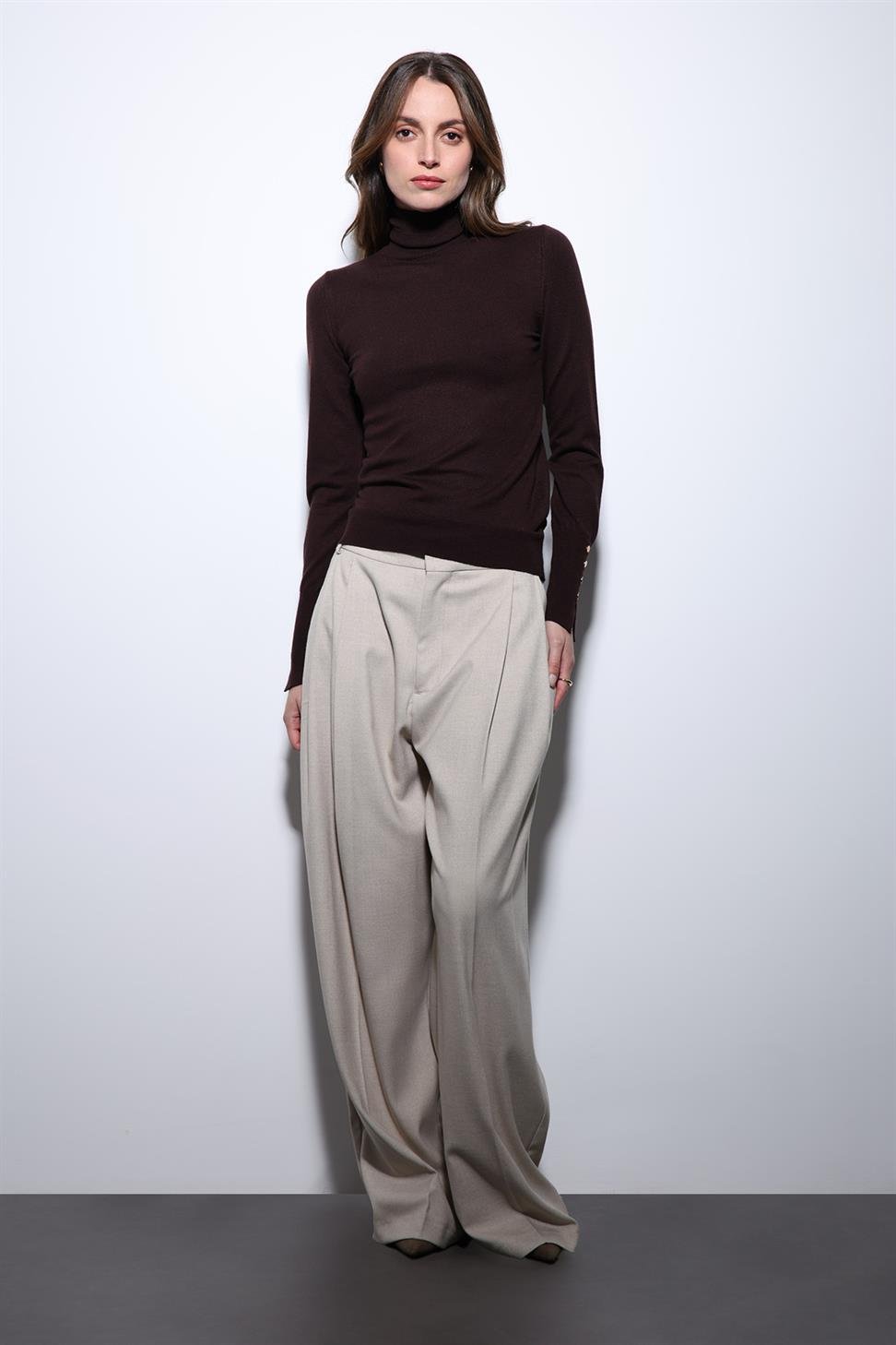 Antioch Kahve Dik Yaka Triko Kazak