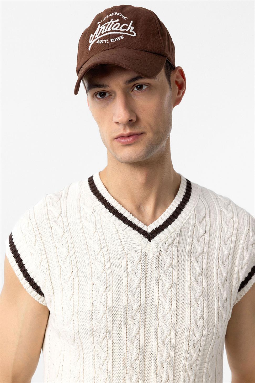 Antioch Kahve İşlemeli Erkek Şapka