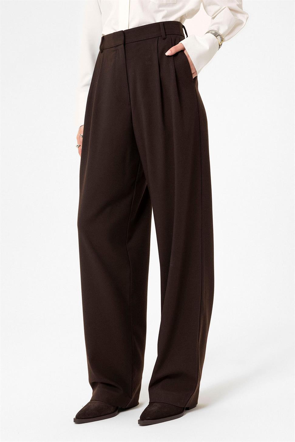 Antioch Kahve Kadın Yüksek Bel Pens Detaylı Straight Fit Pantolon