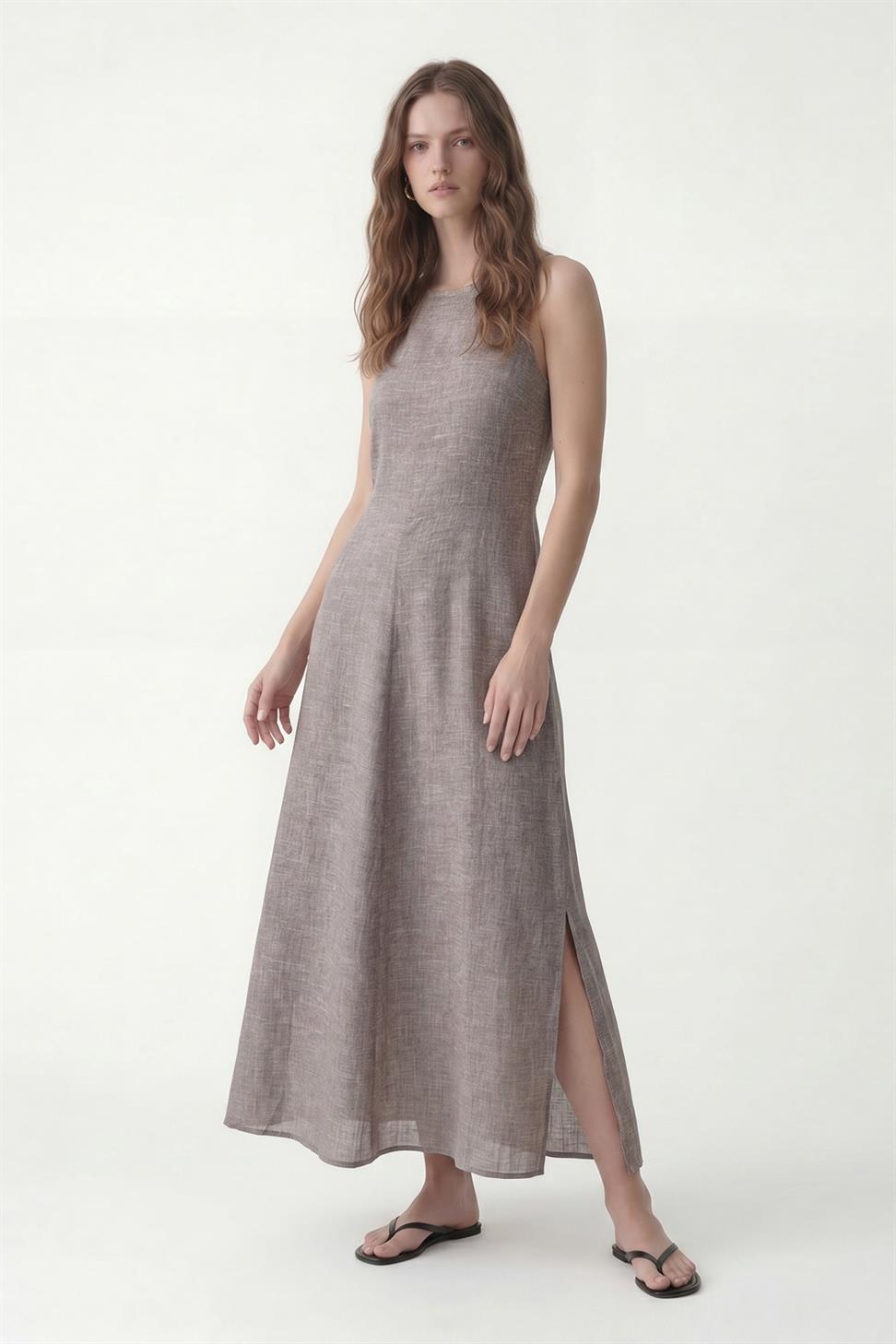 فستان نسائي بنمط الكتان