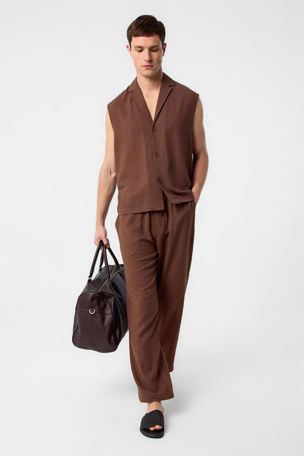 Antioch Kahve Keten Karışımlı Kolsuz Erkek Gömlek