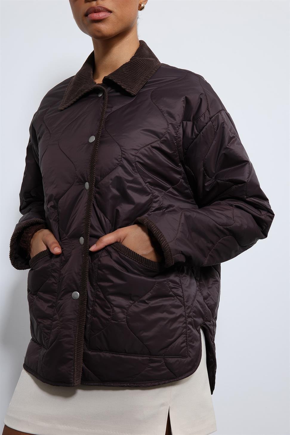 Antioch Kahve Kontrast Yaka Desenli Mont