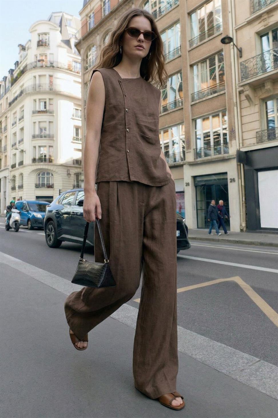 بلوزة نسائية بأزرار من مزيج الليوسيل