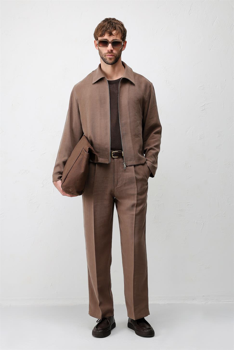 بنطلون رجالي من مزيج ليوسيل