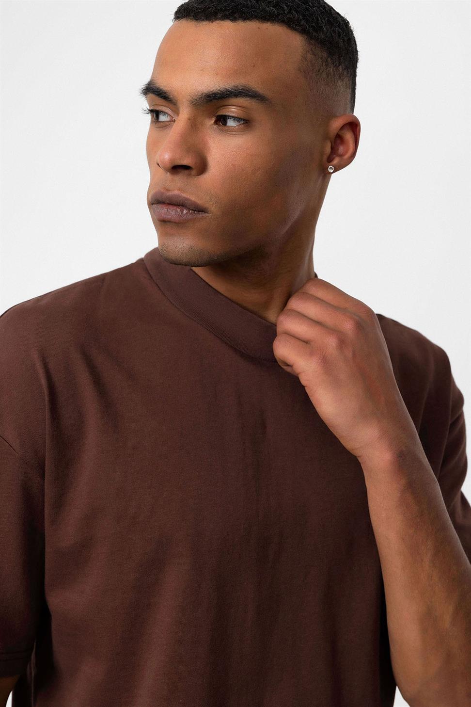 تي شيرت رجالي أساسي مريح