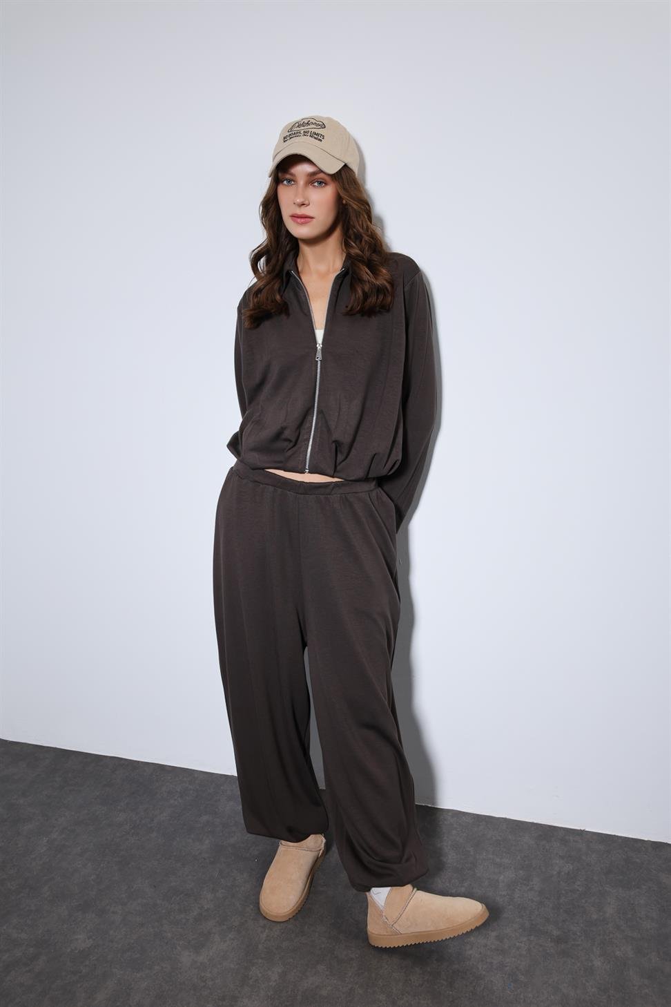 Antioch Kahve Volümlü Ceket ve Paça Lastikli Eşofman Takım