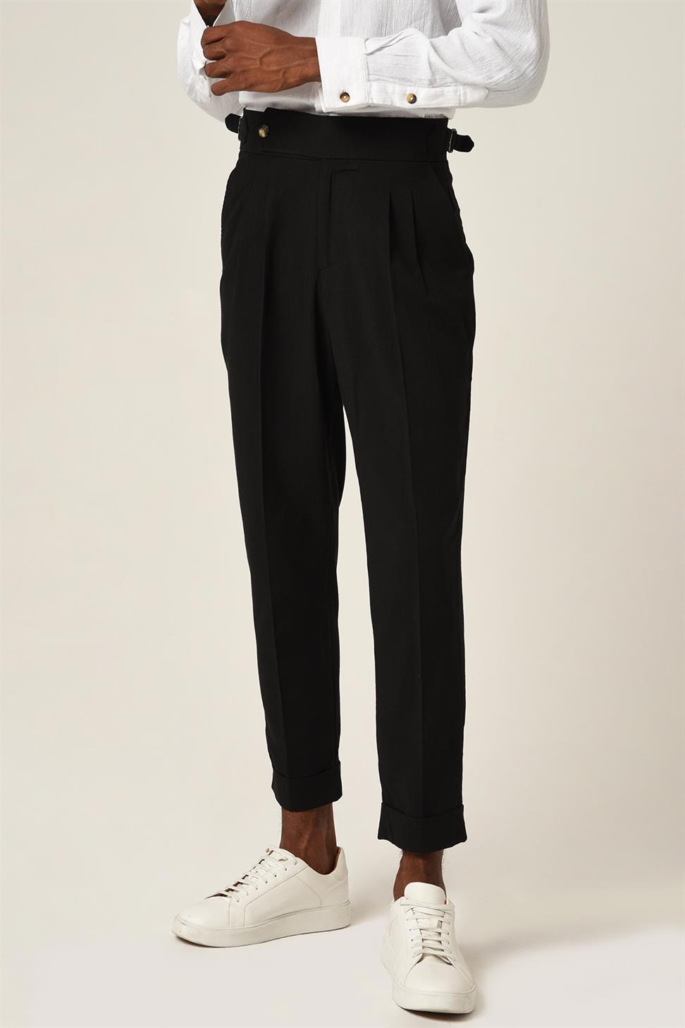 بنطلون كتان عالي الخصر مزين بحزام