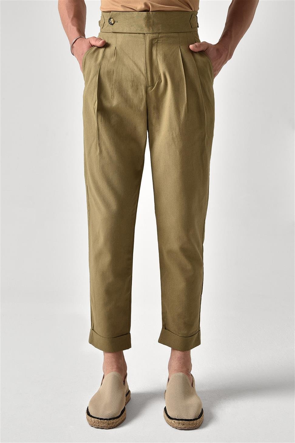 بنطلون كتان عالي الخصر مزين بحزام