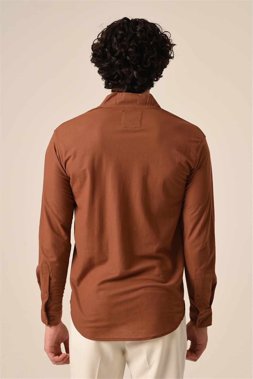 اقتصاص قميص الرجل الخامس الرقبة طويلة الأكمام