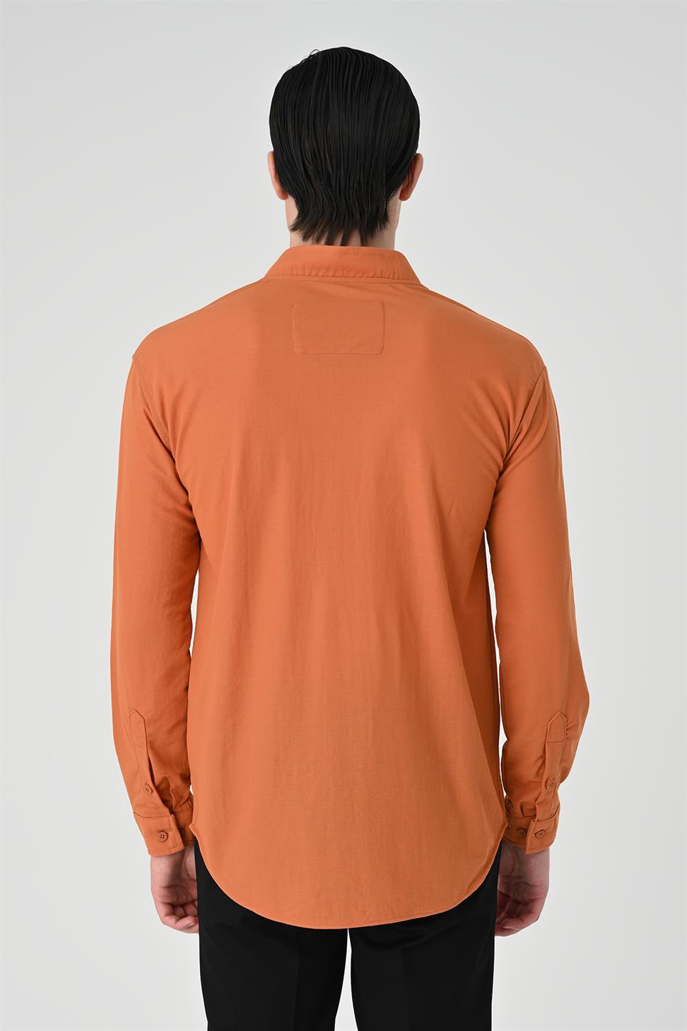 اقتصاص قميص الرجل الخامس الرقبة طويلة الأكمام