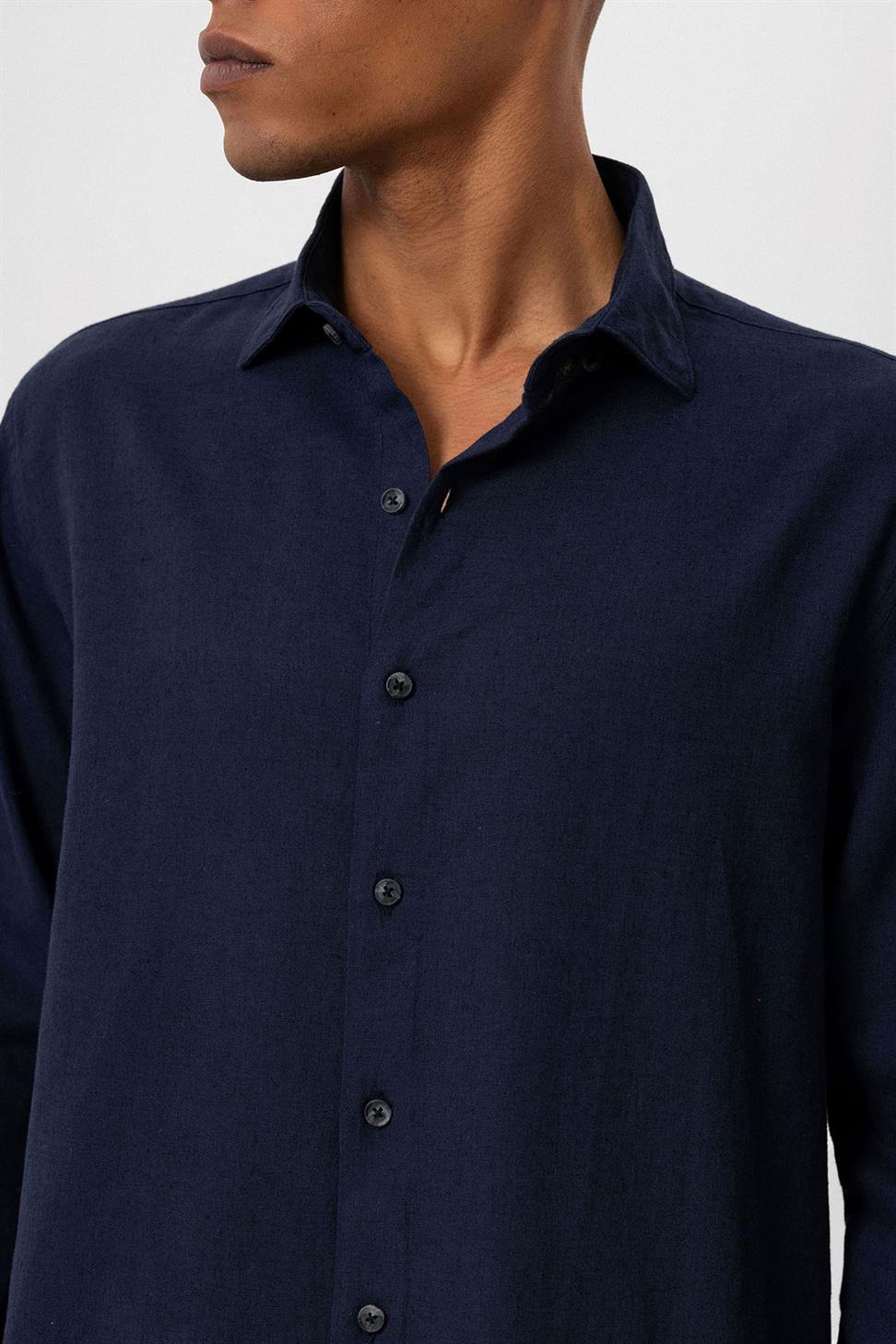 قميص رجالي من مزيج الكتان