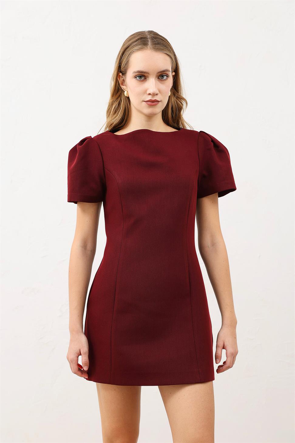 فستان قصير للنساء بزخارف