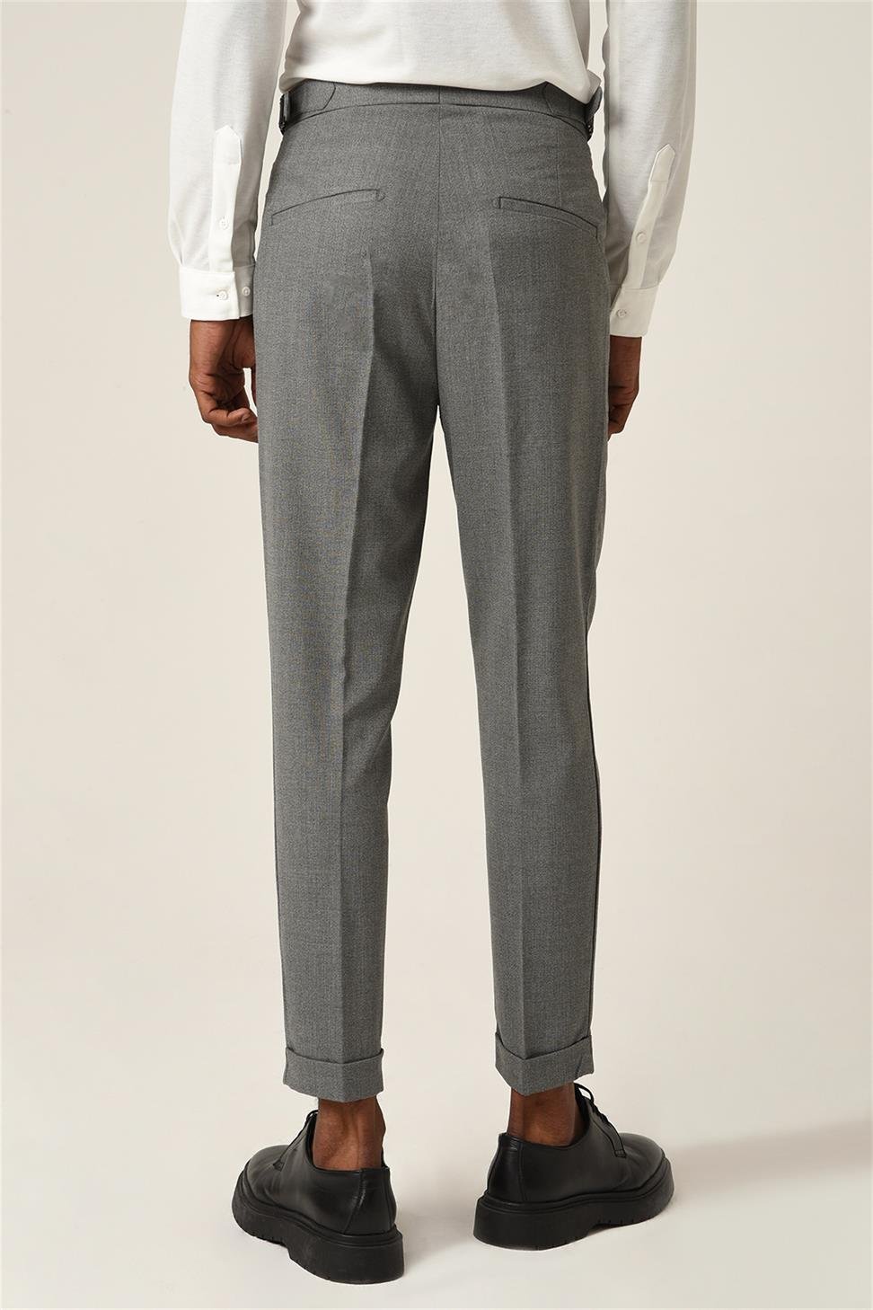 Antioch Koyu Gri Yüksek Bel (Boyfriend) Yandan Tokalı Kemer Detaylı Pileli Kumaş Pantolon