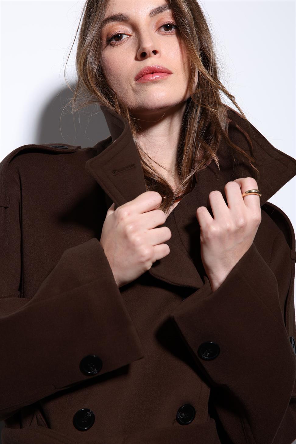 Antioch Koyu Kahve Dik Yaka Kruvaze Kadın Kaban