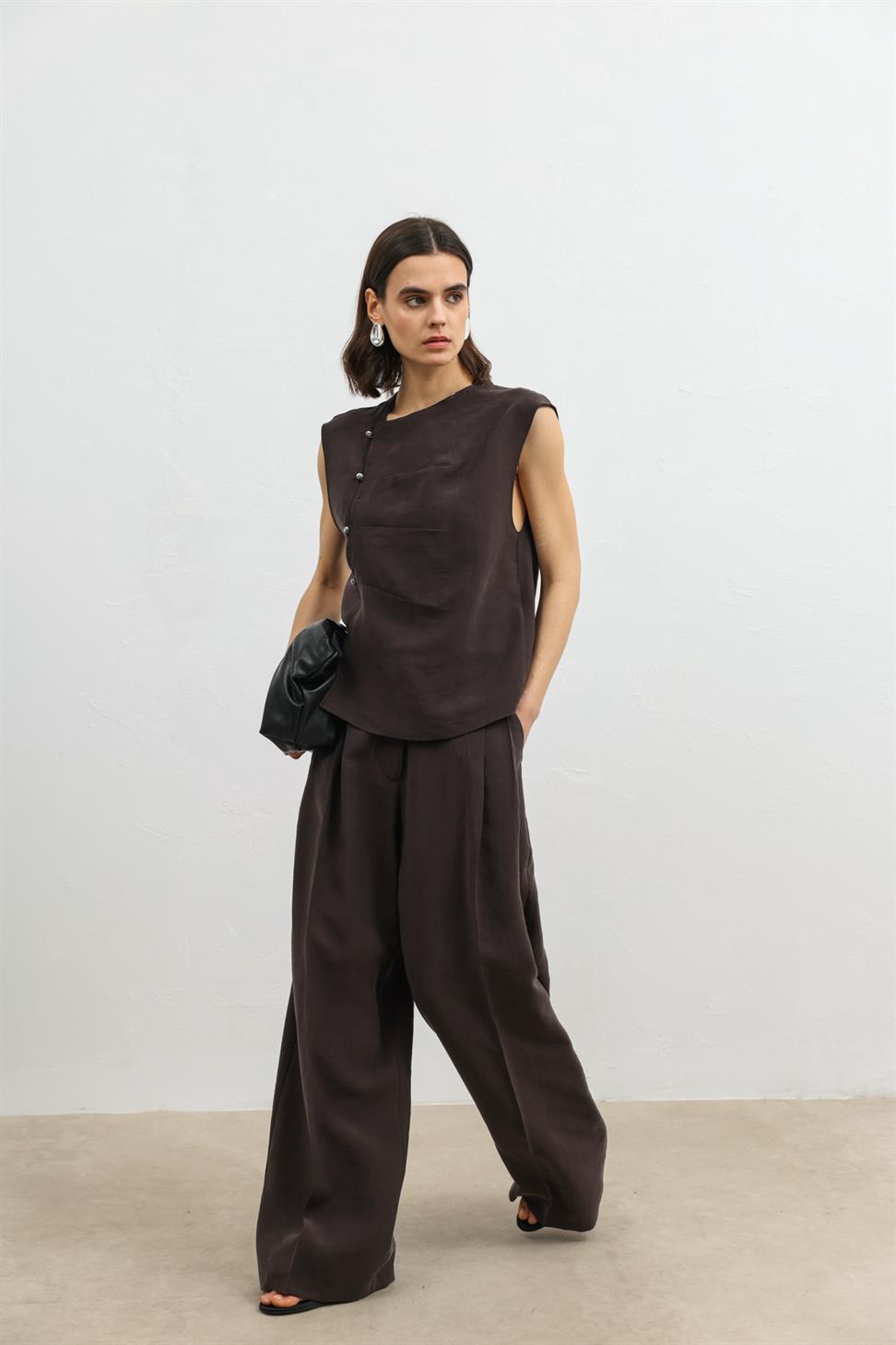 بنطال نسائي واسع الساق من مزيج الليوسيل