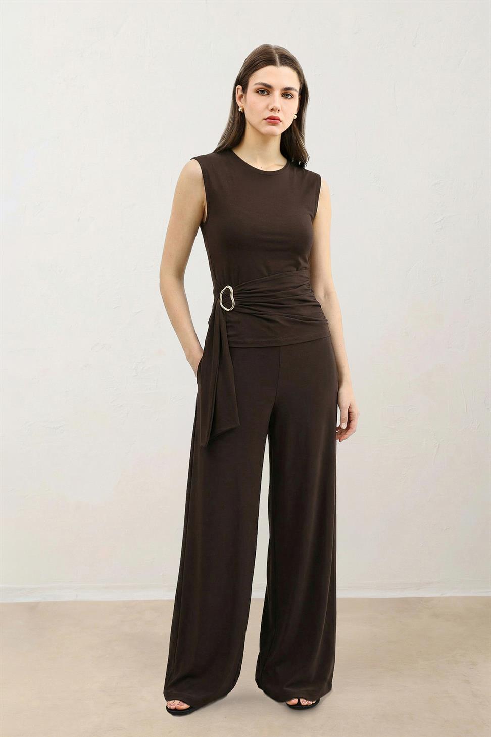 Womens Set with Buckle Detail