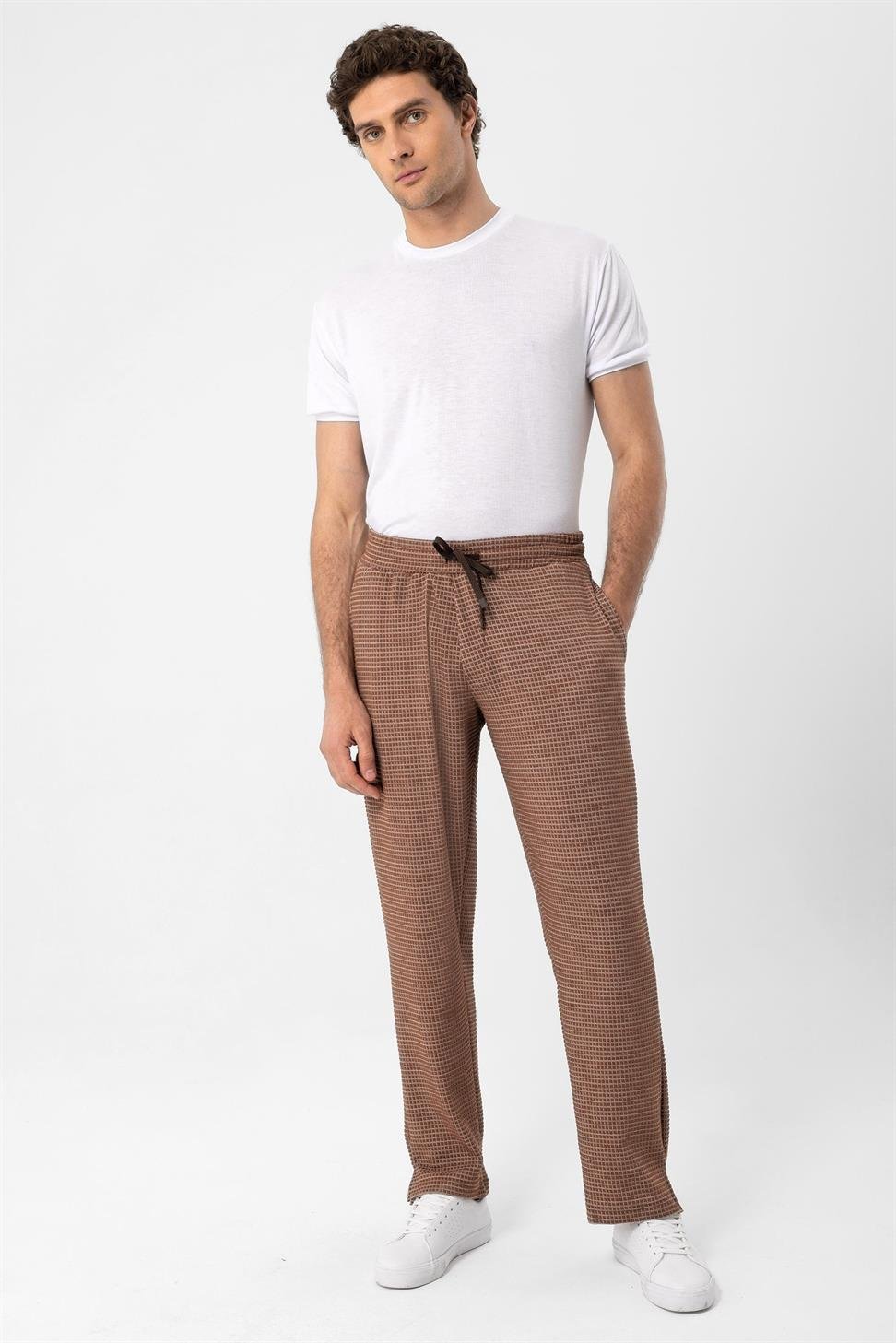 بنطلون منقوش من القماش مريح للرجال