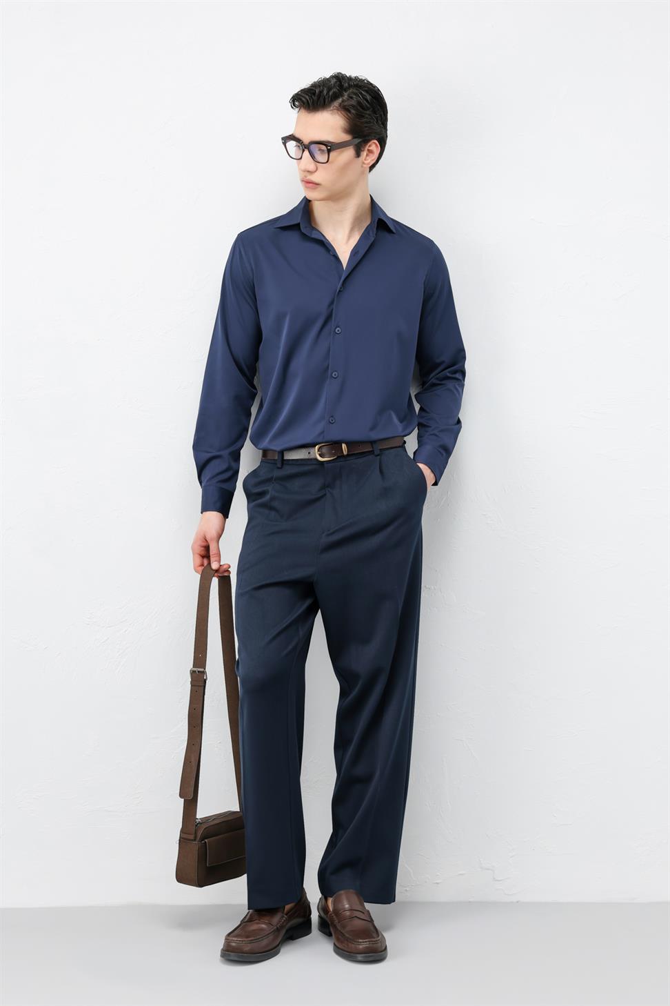 قميص رجالي من طراز Comfort Slim