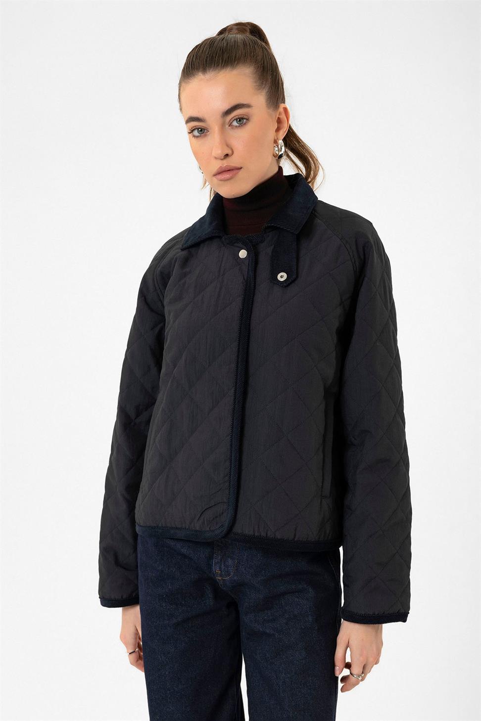 Antioch Lacivert Kadın Polo Yaka Kapitone Mont