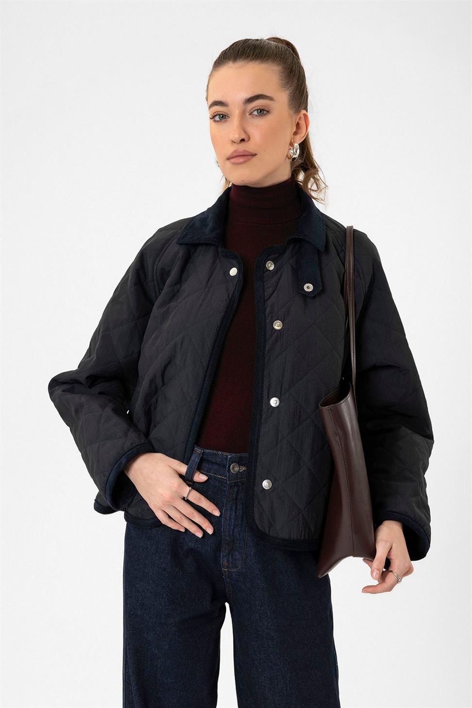 Antioch Lacivert Kadın Polo Yaka Kapitone Mont