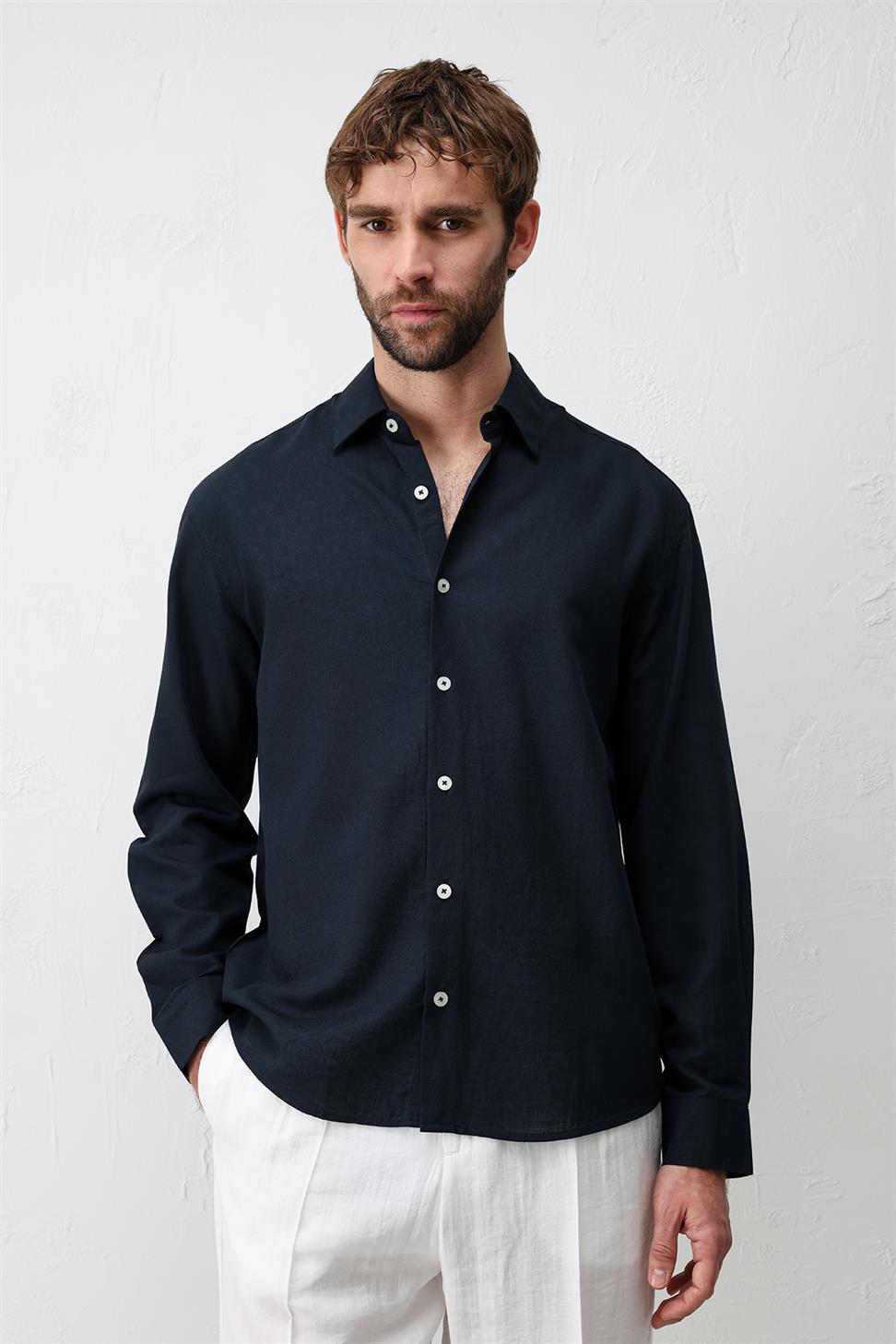 Relax Fit Mens Shirt with Linen Blend
