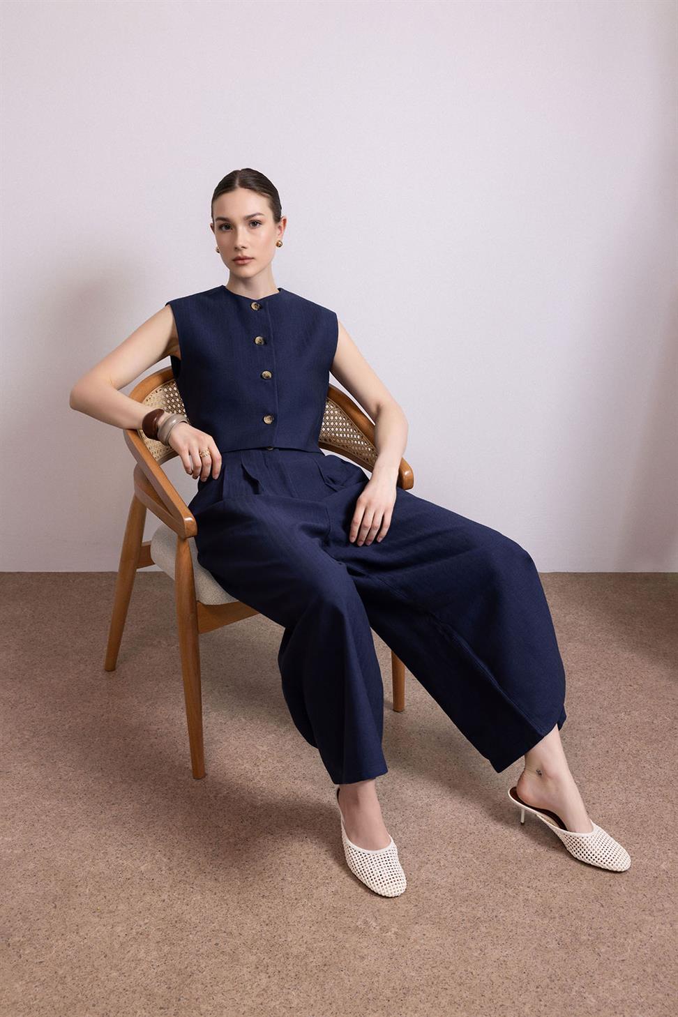 Antioch Lacivert Keten Karışımlı Relax Fit Kadın Yelek