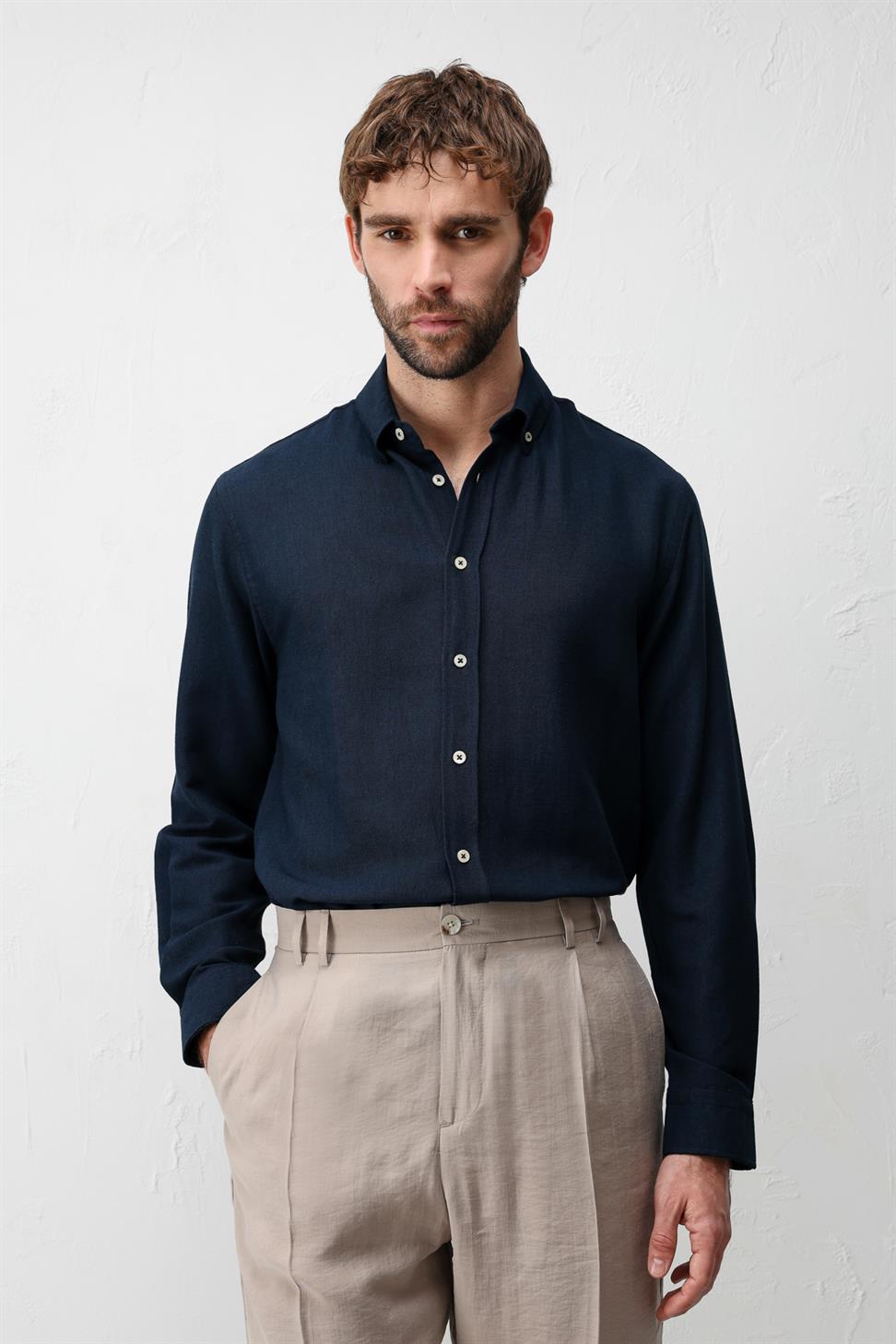 Relaxed Fit Mens Shirt with Linen Blend