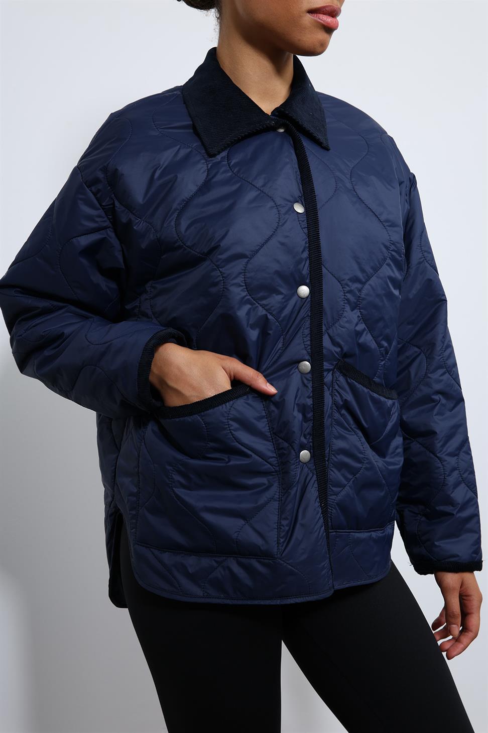 Antioch Lacivert Kontrast Yaka Desenli Mont