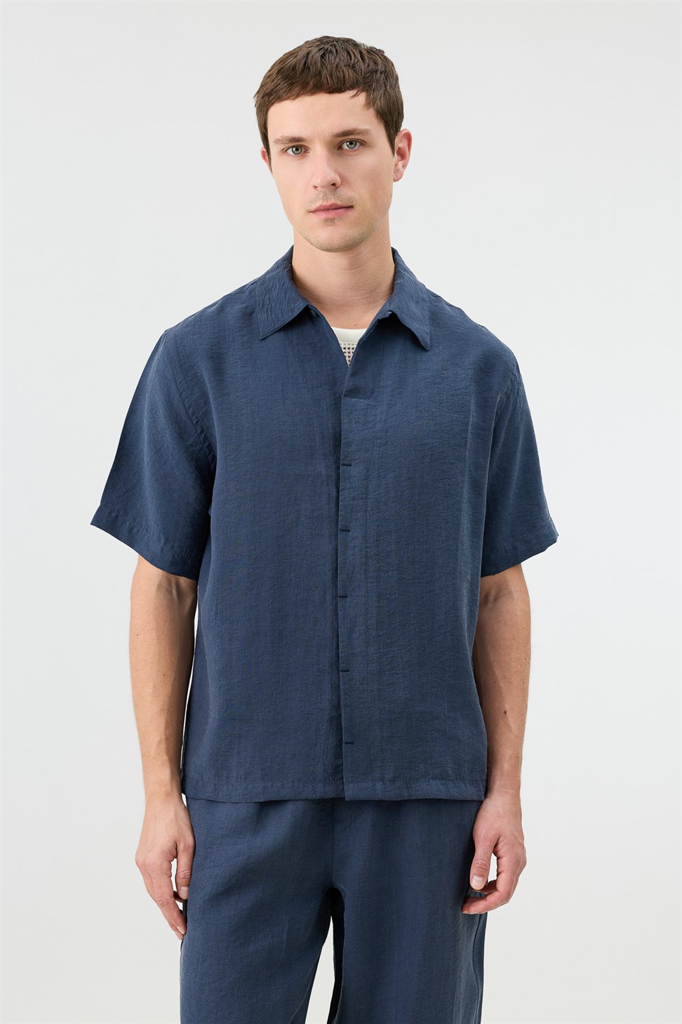 Mens Shirt with Lyocell Blend and Hidden Buttons