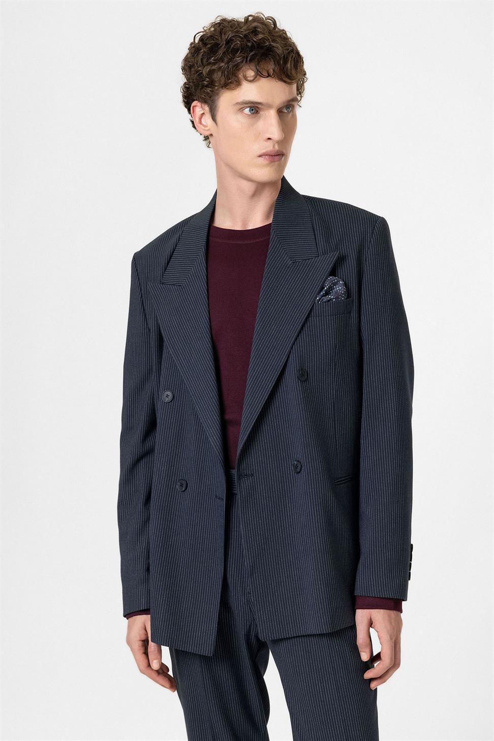 سترة بليزر رجالية مريحة بخطوط مزدوجة